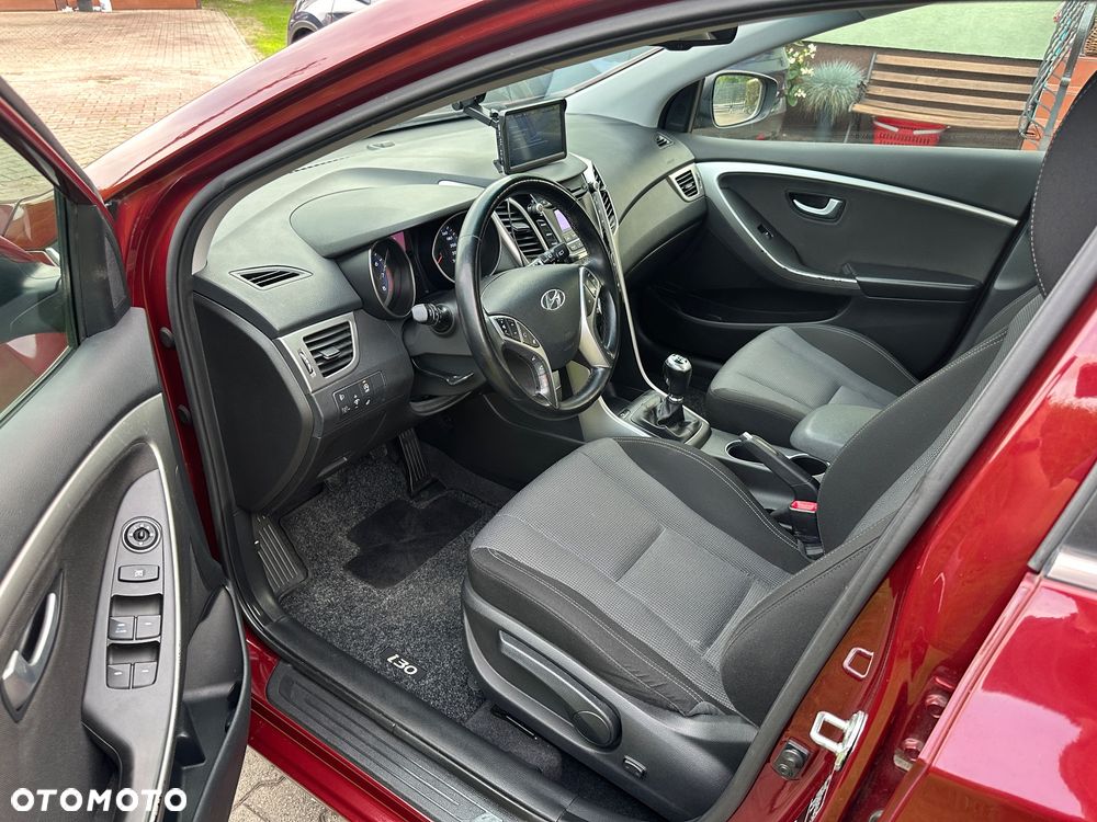 Hyundai i30 blue 1.4 Style - 19