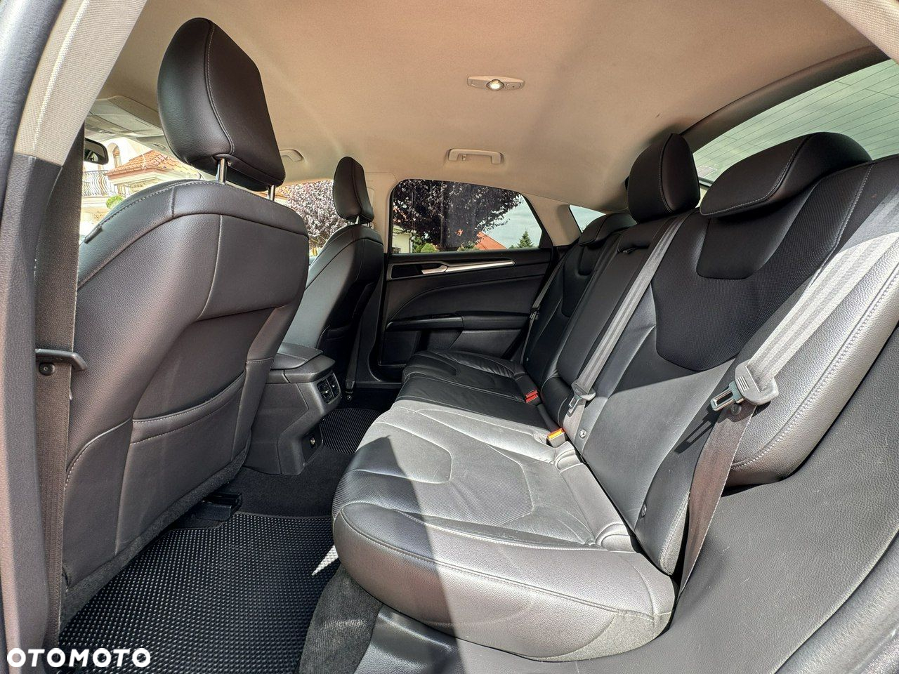 Ford Mondeo 2.0 TDCi Titanium PowerShift - 33