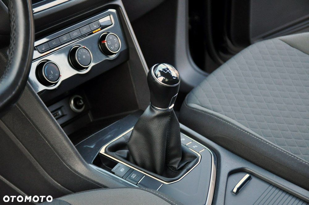 Volkswagen Tiguan - 35