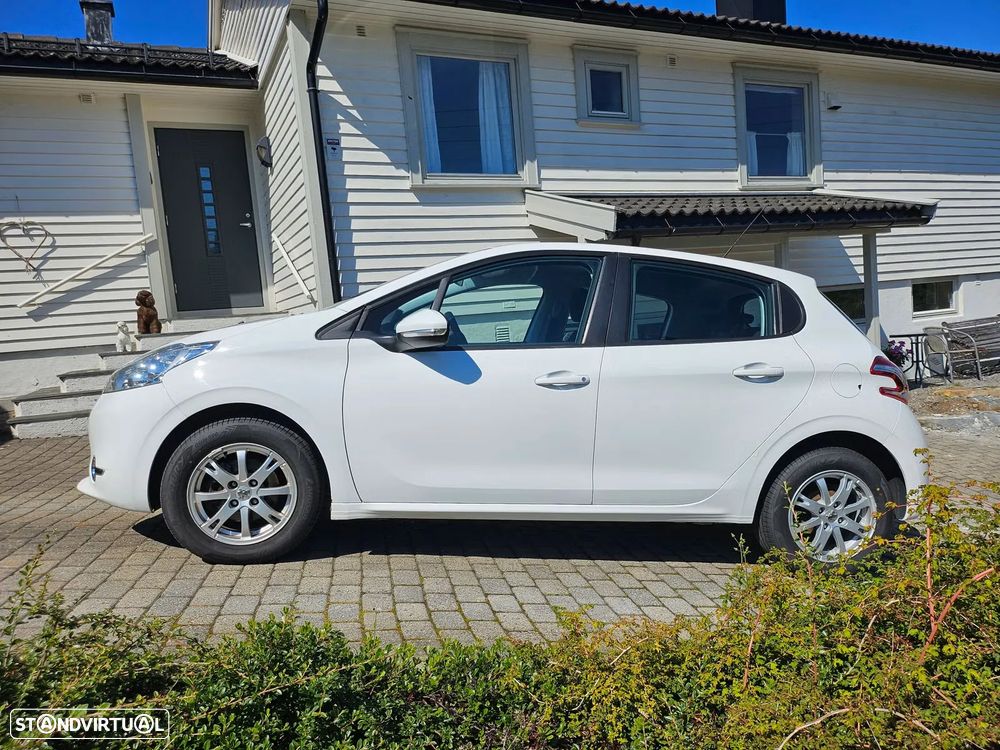 Peugeot 208 1.2 VTi Allure - 2