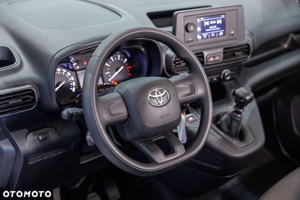 Toyota PROACE CITY - 31