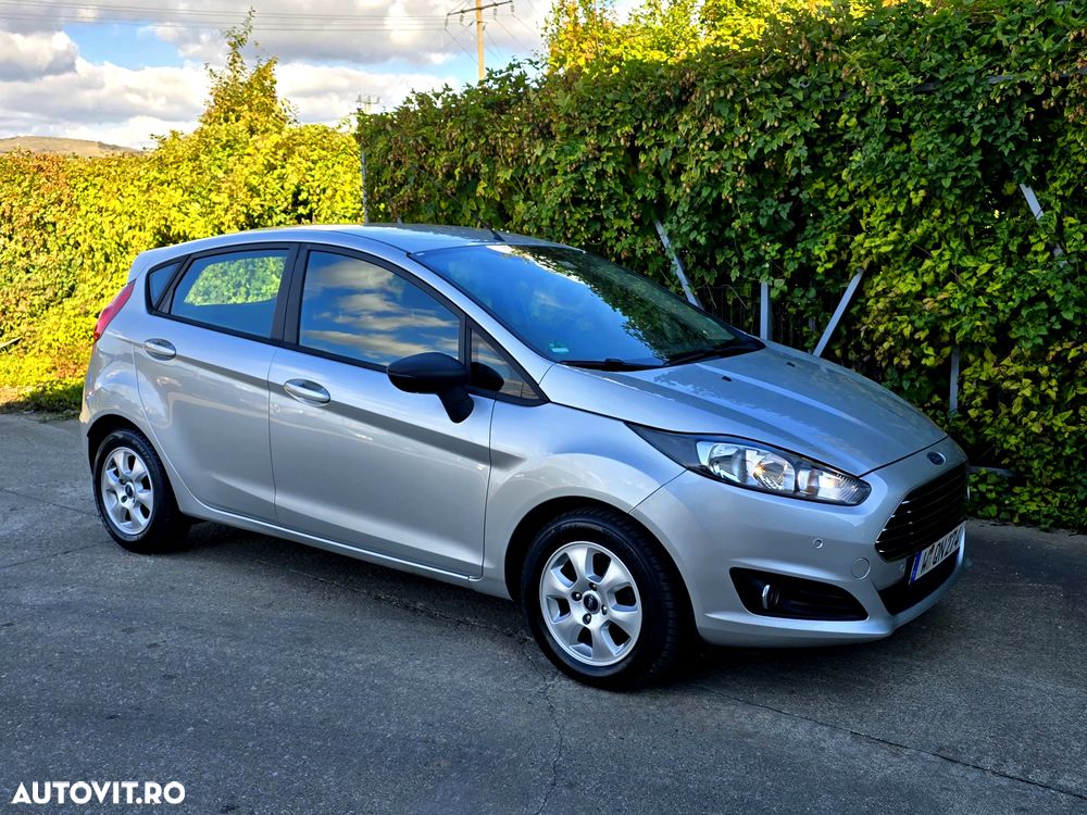 Ford Fiesta 1.6 TDCI Champions Edition - 9