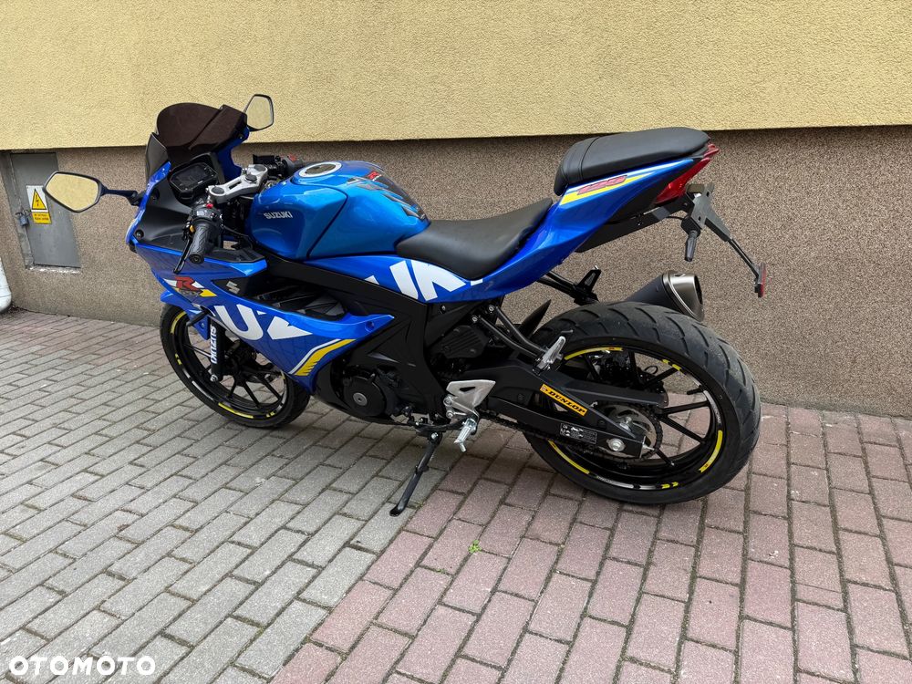 Suzuki GSX-R - 22