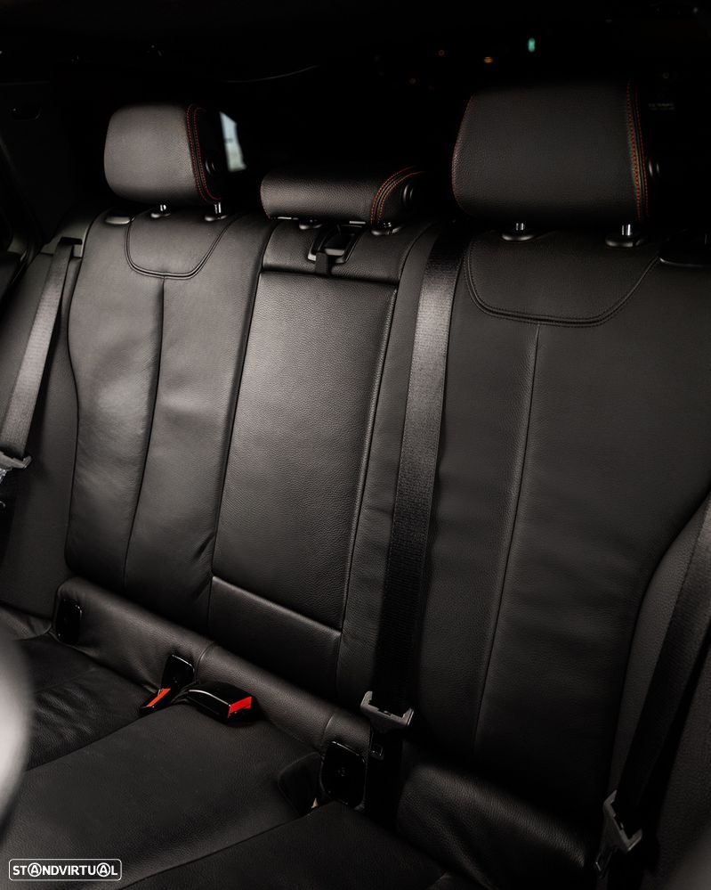 BMW 318 d xDrive Sport Line - 21