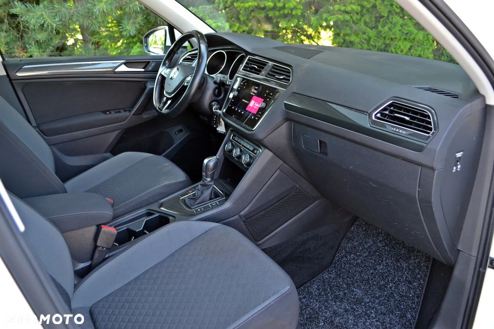 Volkswagen Tiguan - 22