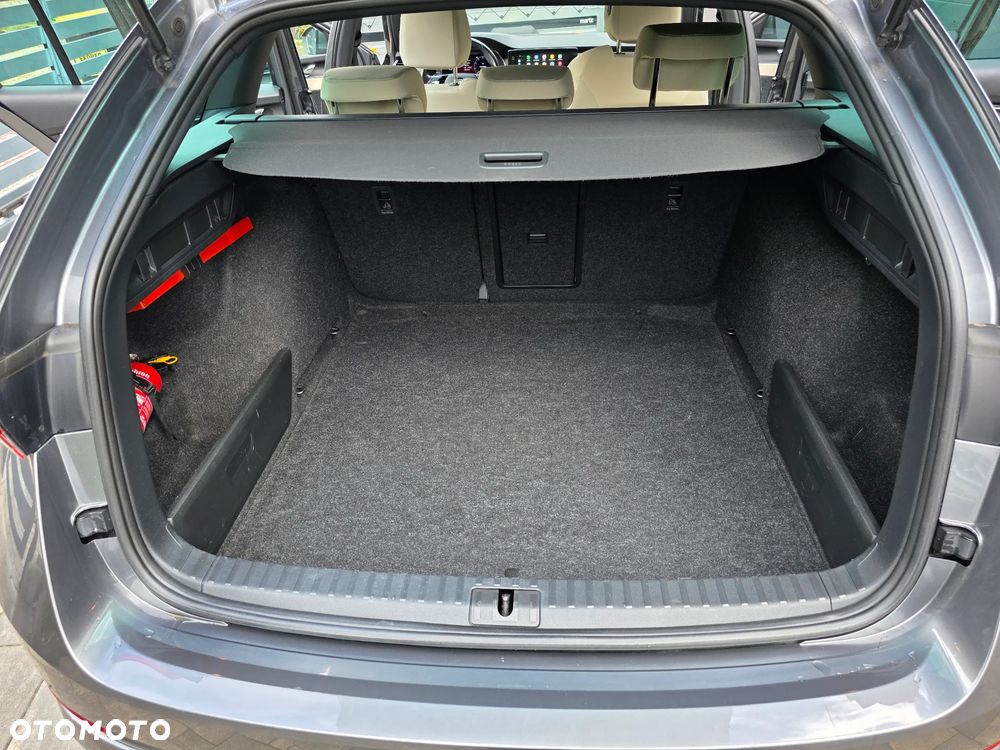 Skoda Octavia 2.0 TDI Style DSG - 34