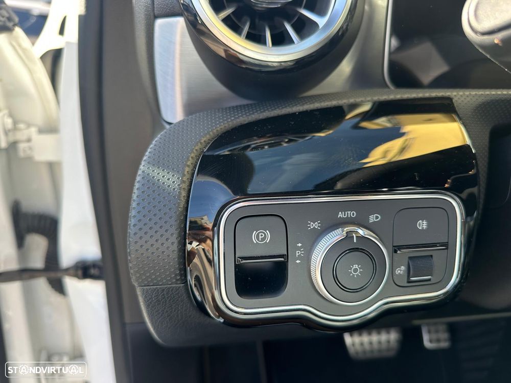 Mercedes-Benz A 180 d AMG Line Aut. - 29