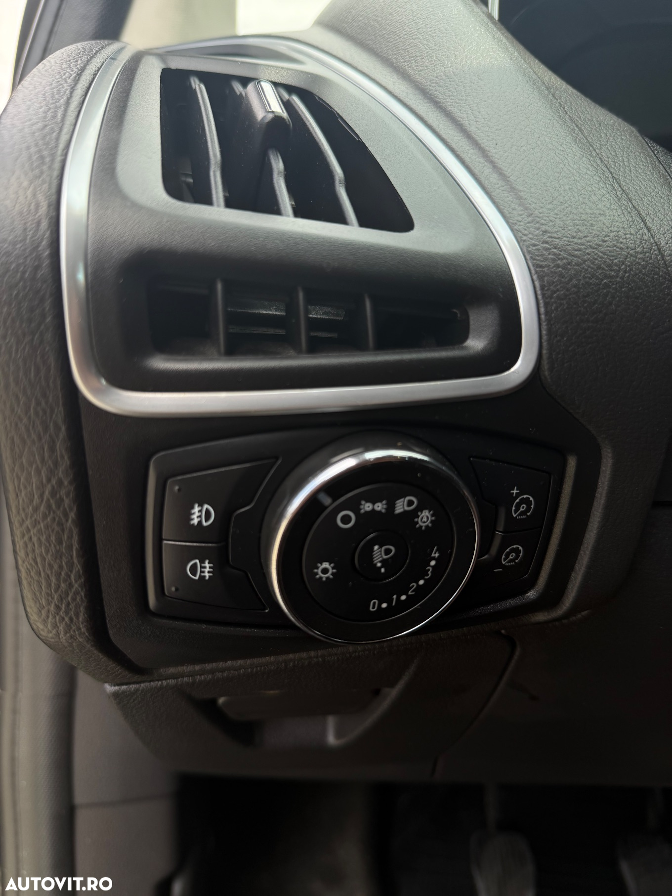 Ford Focus 1.6 TDCi DPF Start-Stopp-System Champions Edition - 14