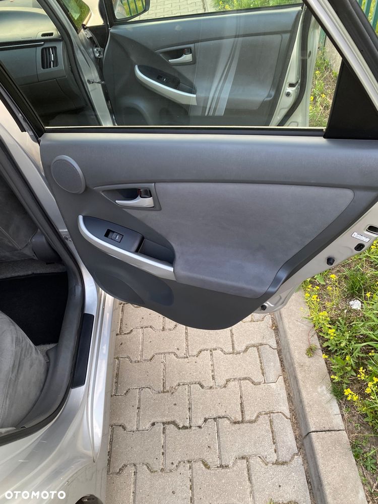 Toyota Prius - 13