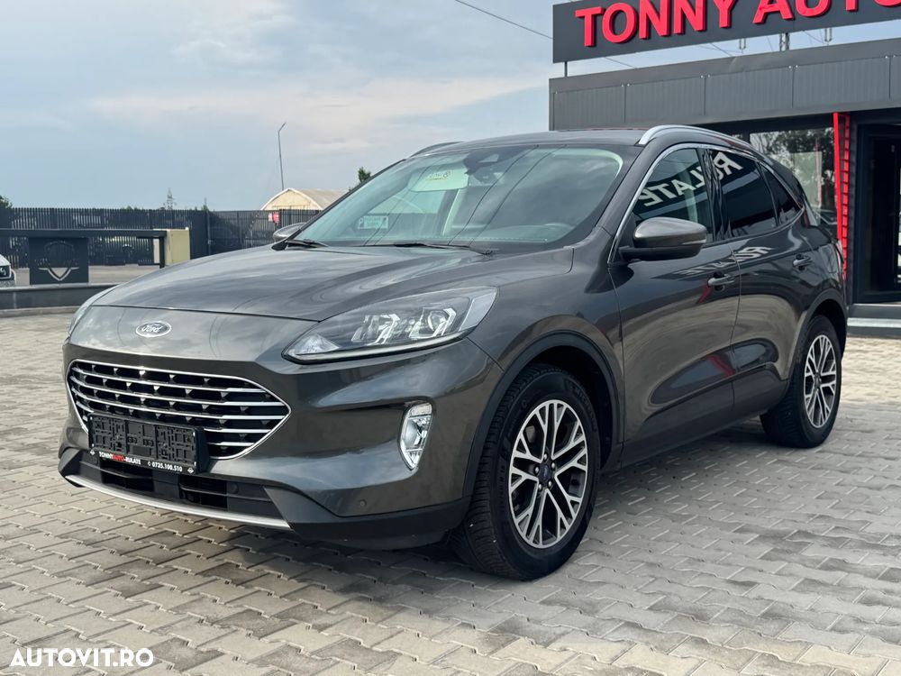 Ford Kuga 1.5 TDCi 2x4 Aut. Titanium - 3