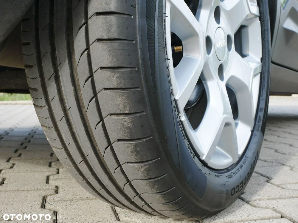 Jeep Avenger 1.2 GSE T3 Altitude FWD - 29