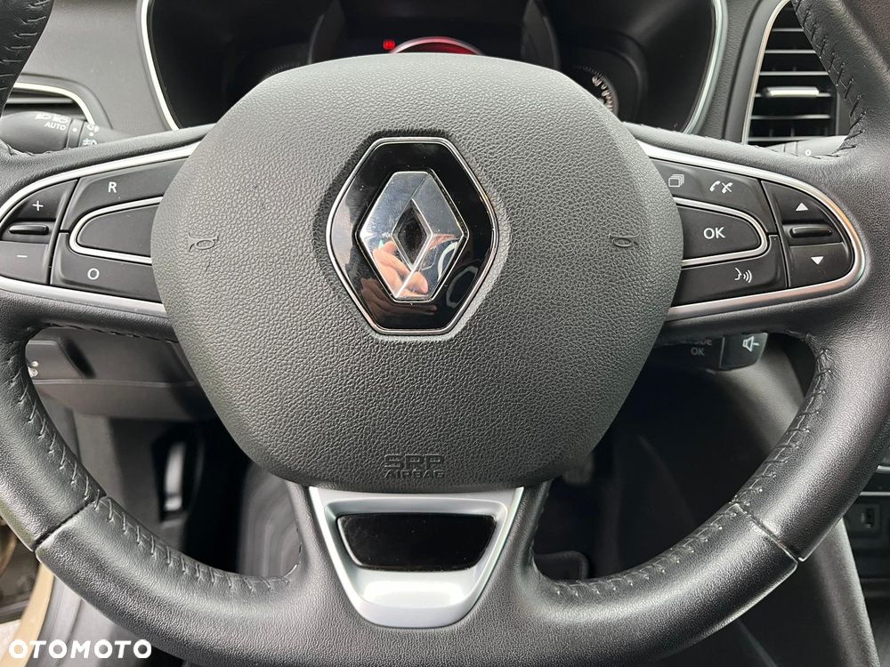 Renault Megane TCe 140 GPF LIMITED - 32