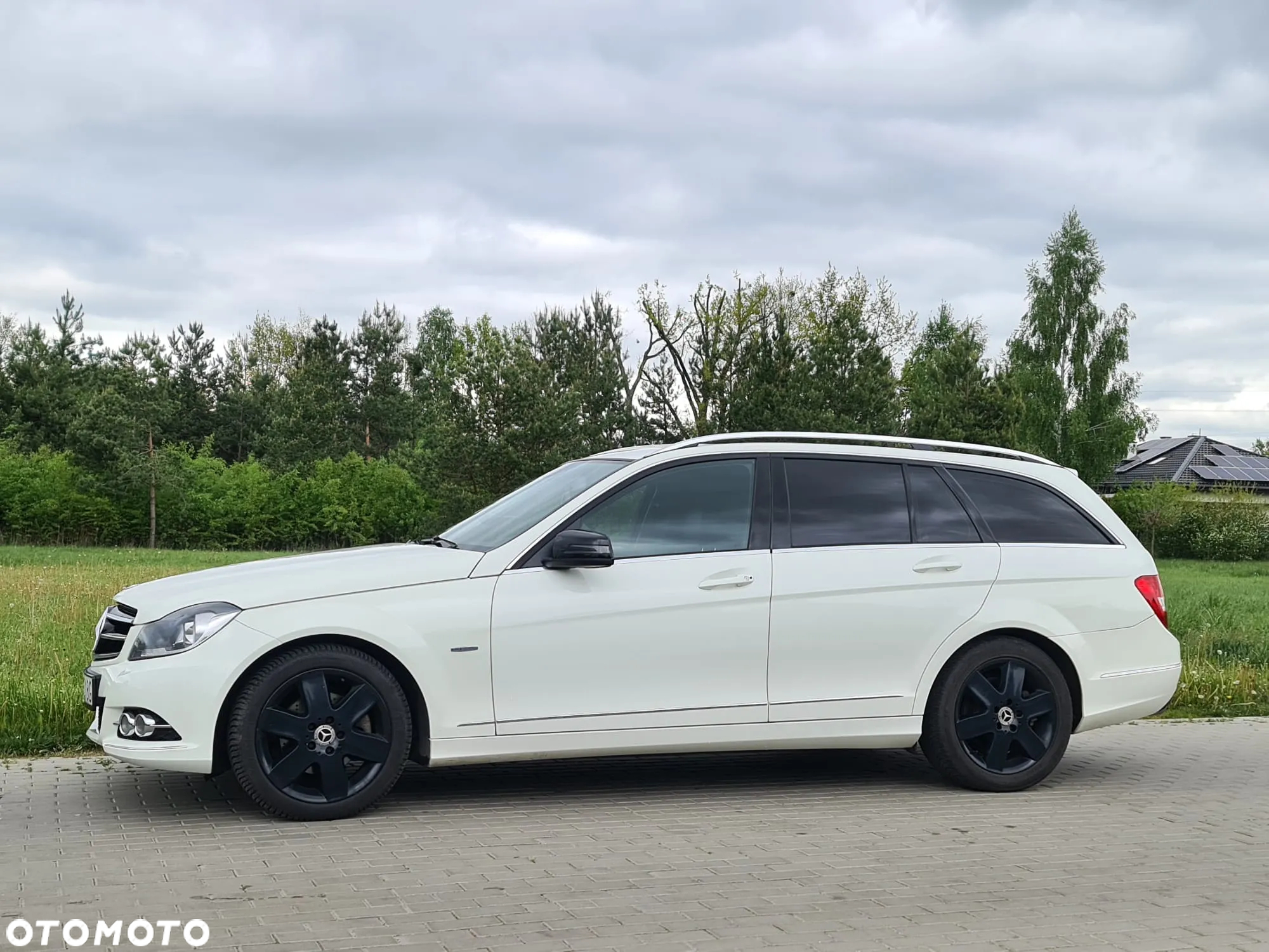 Mercedes-Benz Klasa C 250 CDI BlueEff Avantgarde - 26