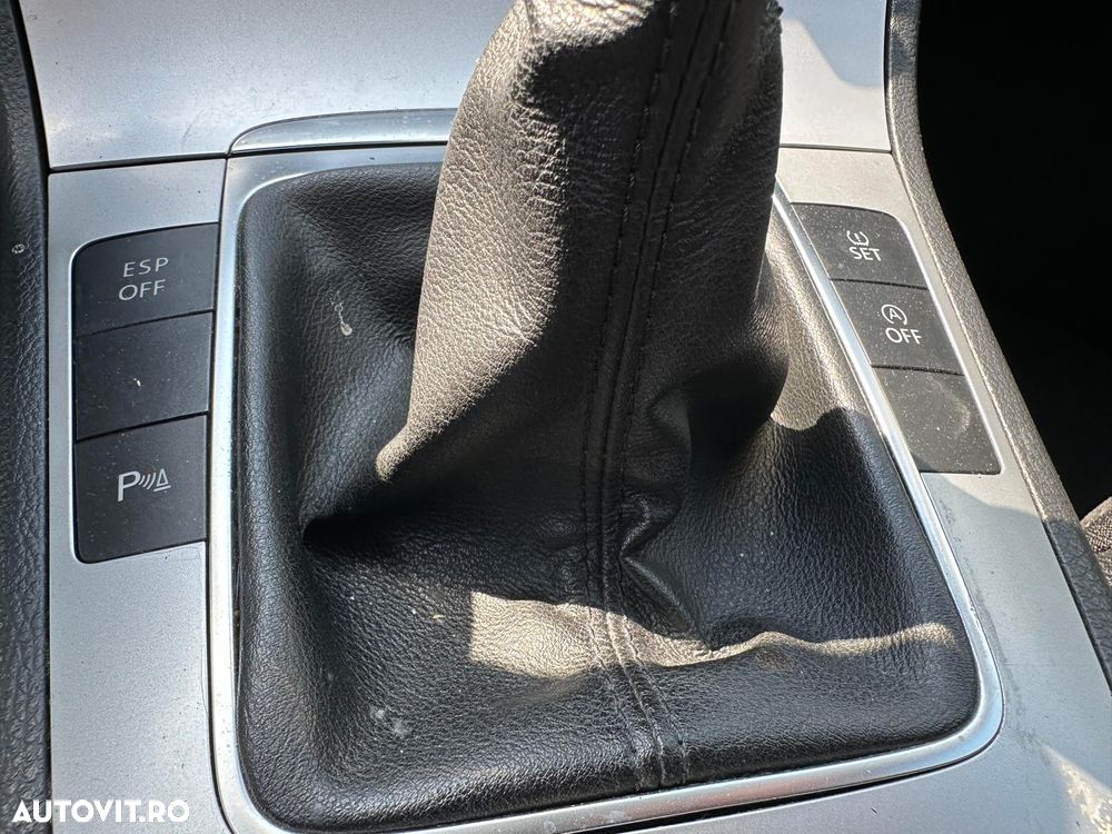 Volkswagen Passat - 19