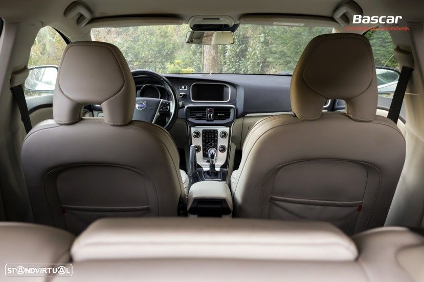 Volvo V40 Cross Country 1.6 D2 VOR Powershift - 21