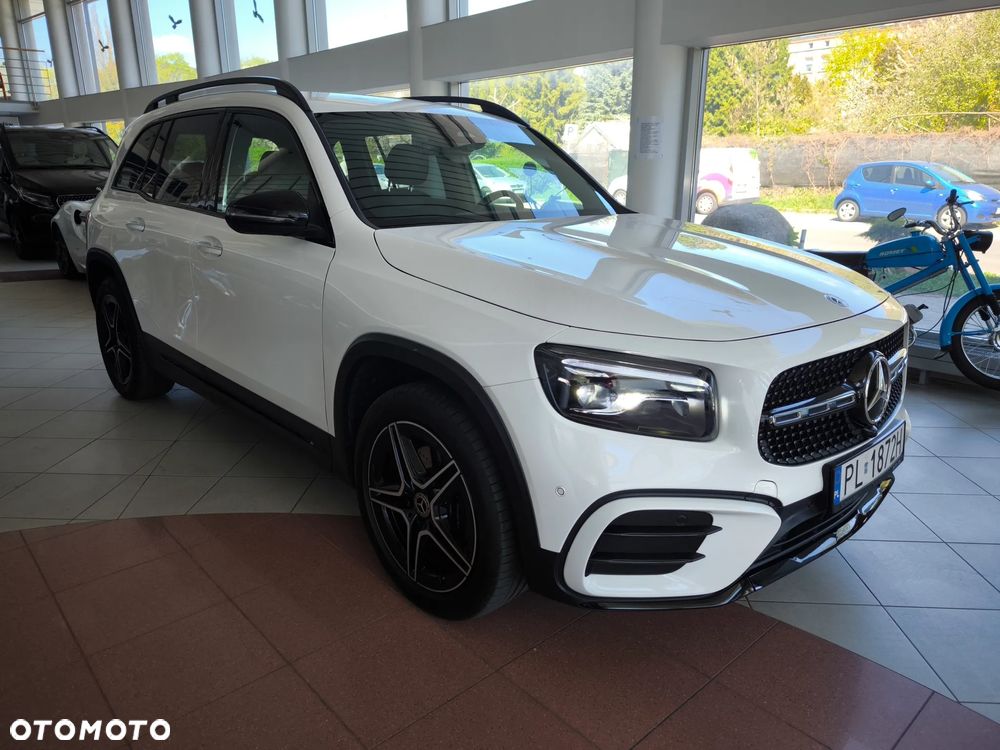 Mercedes-Benz GLB 200 AMG Line 7G-DCT - 3
