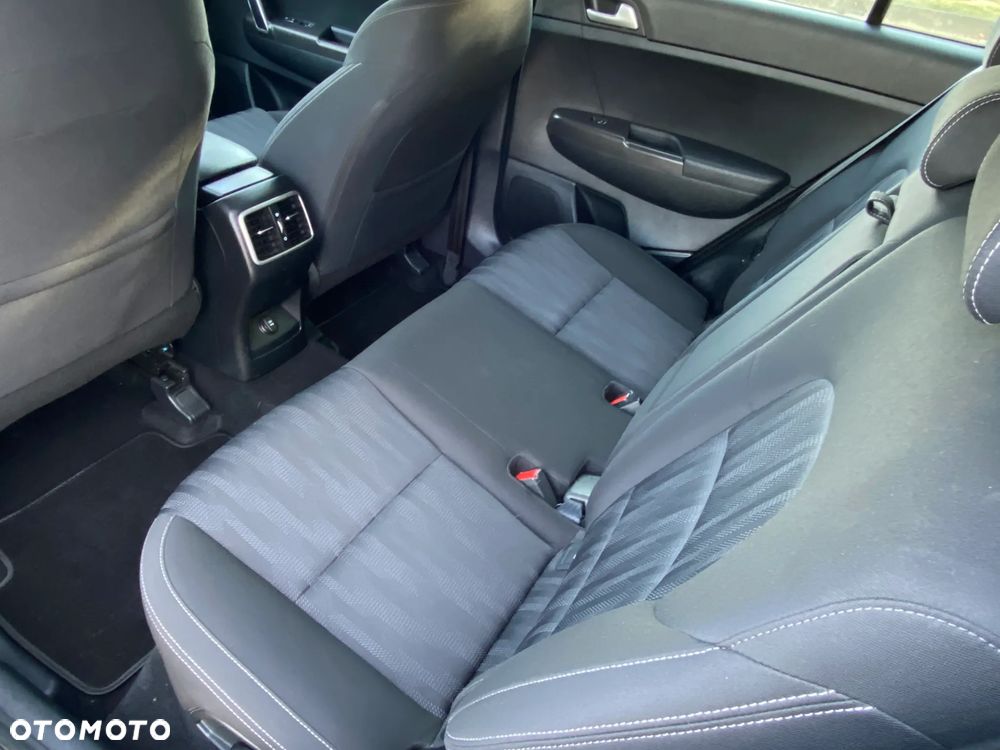 Kia Sportage 1.6 GDI 2WD Dream-Team Edition - 16