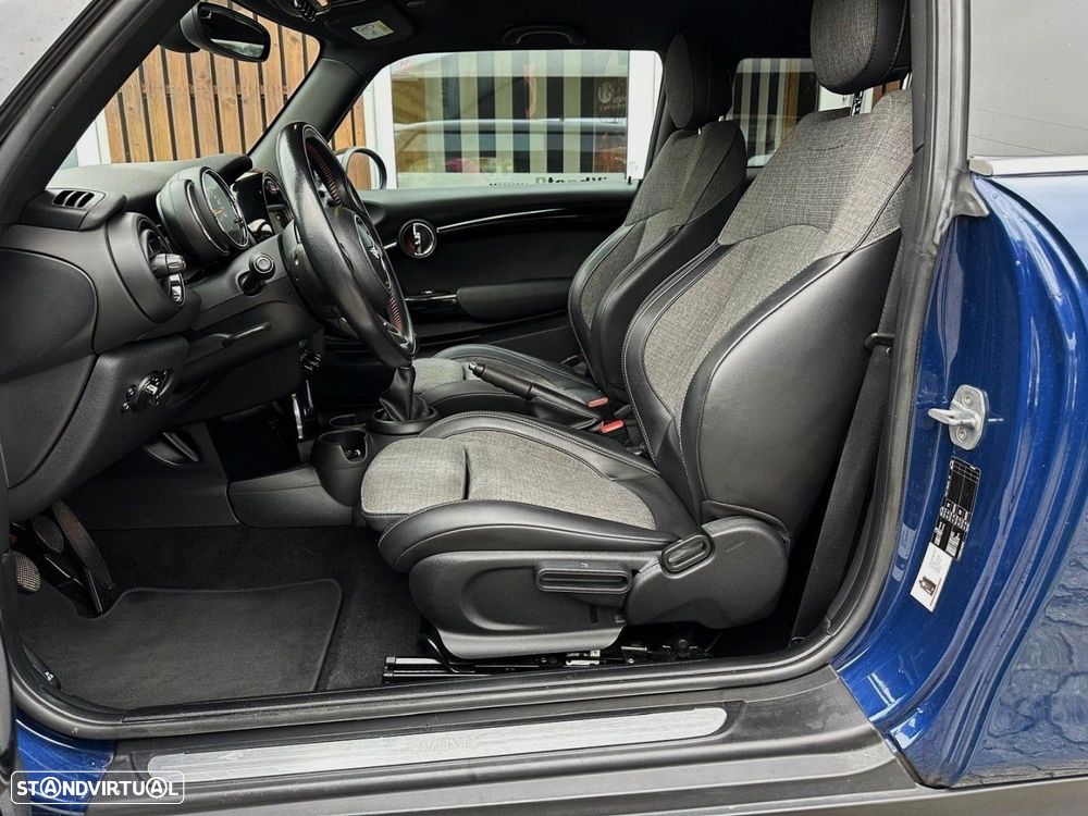 MINI 3 Portas Cooper D - 9