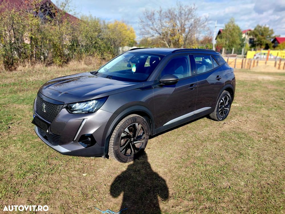 Peugeot 2008 1.5 BlueHDI 130 S&S EAT8 Allure - 4