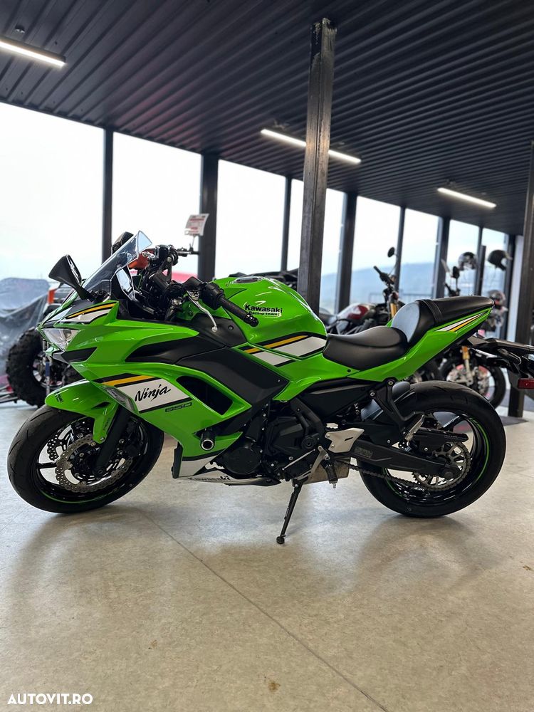 Kawasaki Ninja 650 - 1