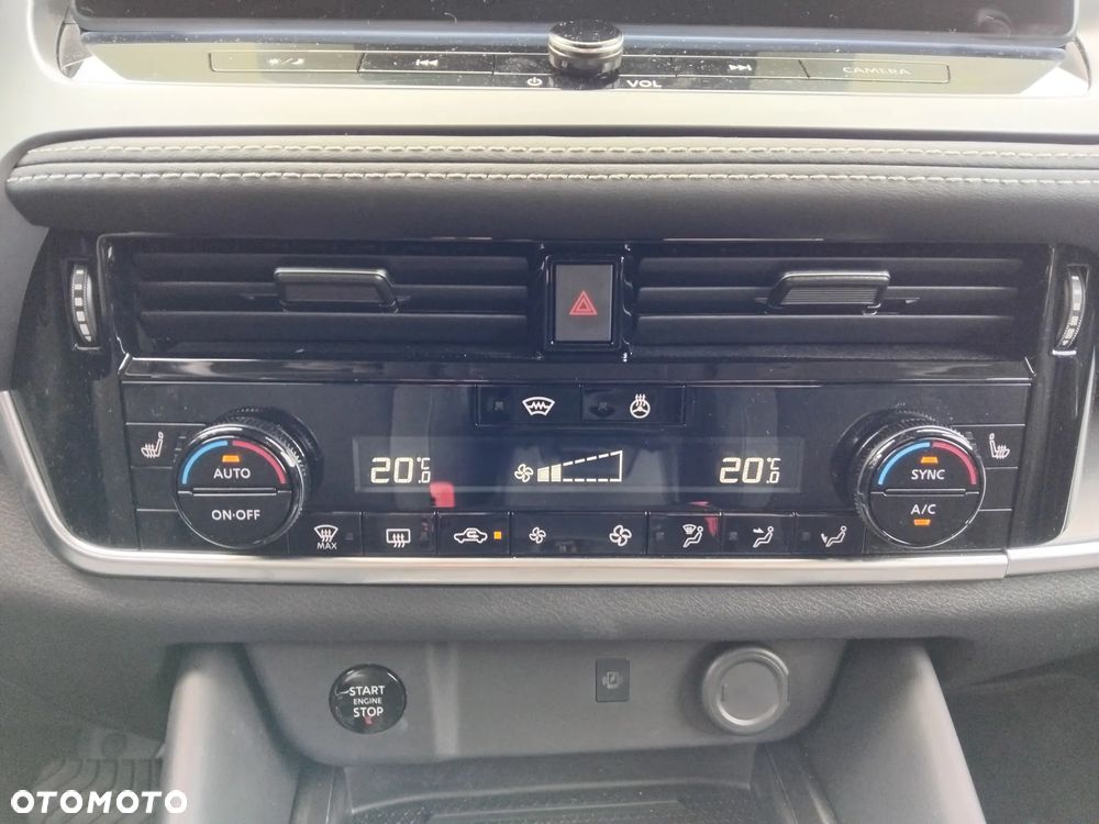 Nissan Qashqai 1.3 DIG-T MHEV N-Connecta Xtronic - 14