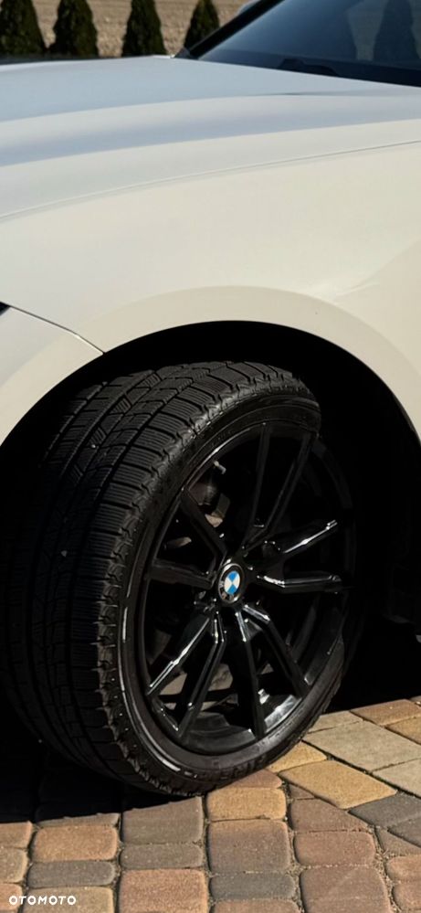 BMW Seria 3 330i Sport Line sport - 28