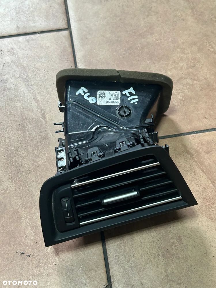 BMW F10 F11 KRATKA NAWIEWU WLOTU POWIETRZA LEWA 9291899 - 1