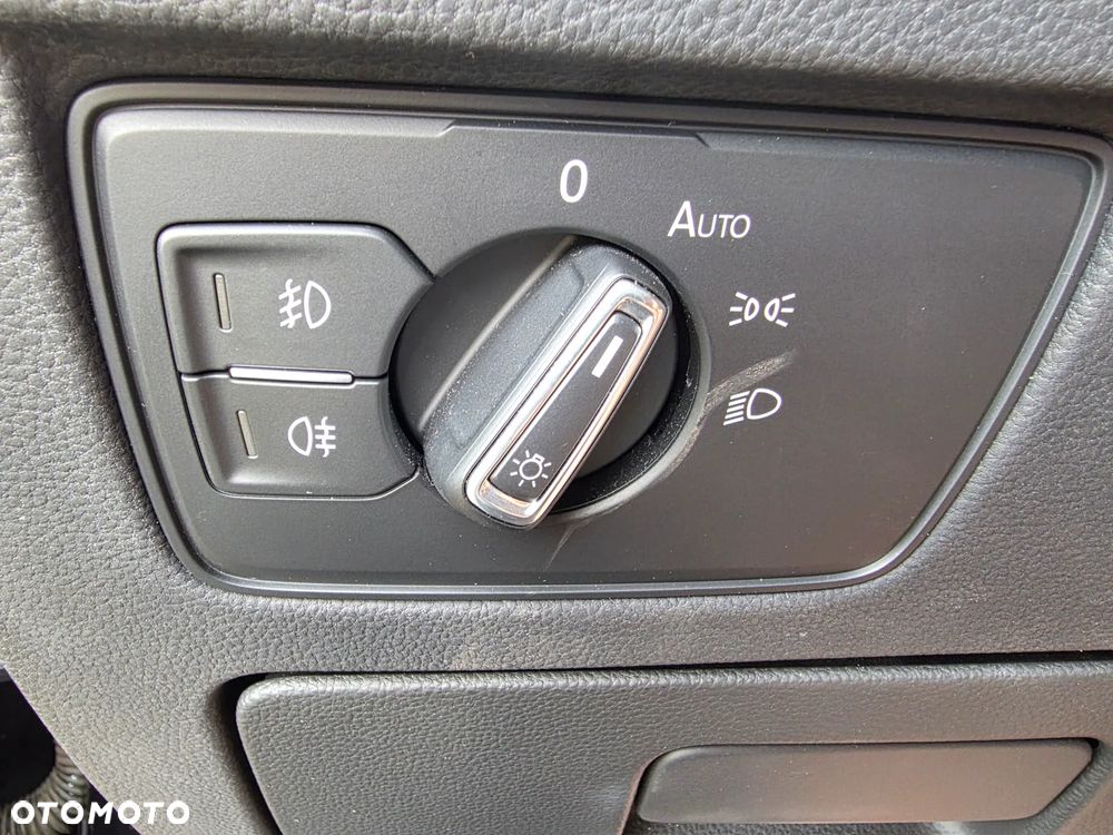 Volkswagen Passat 1.8 TSI BMT Comfortline - 9