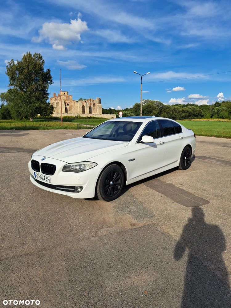 BMW Seria 5 528i - 8