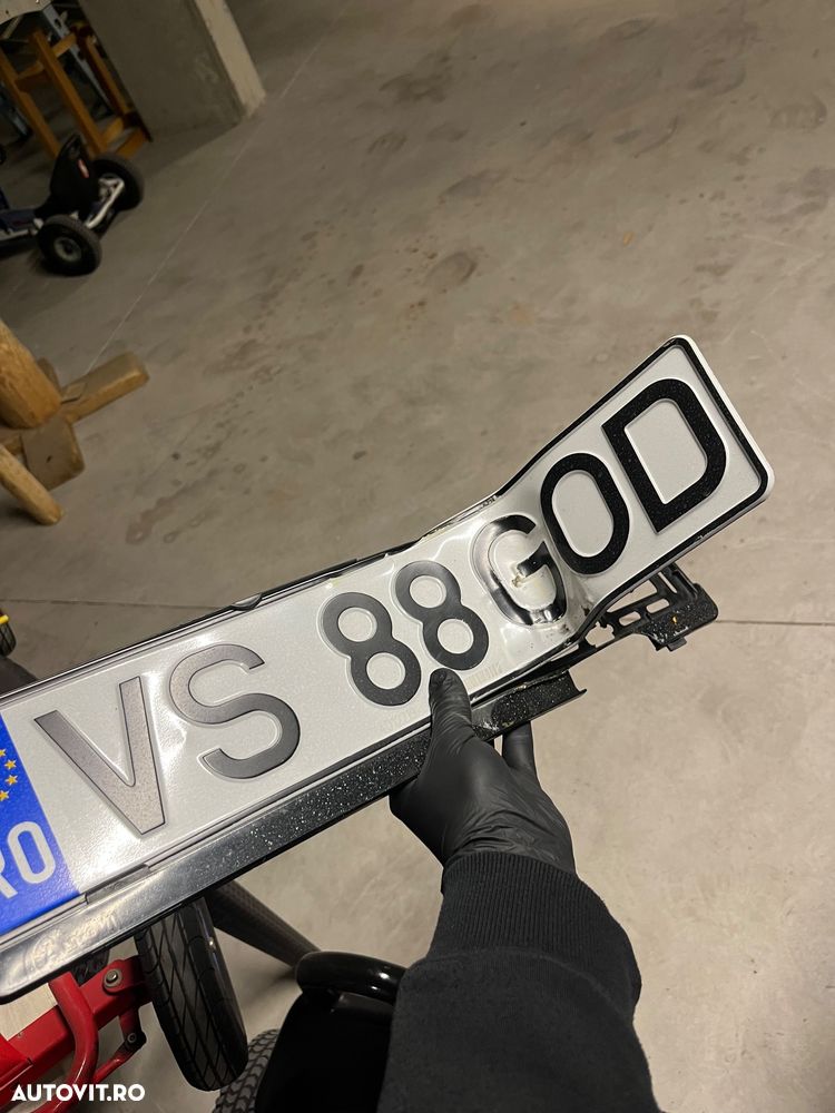 Mercedes-Benz C - 8