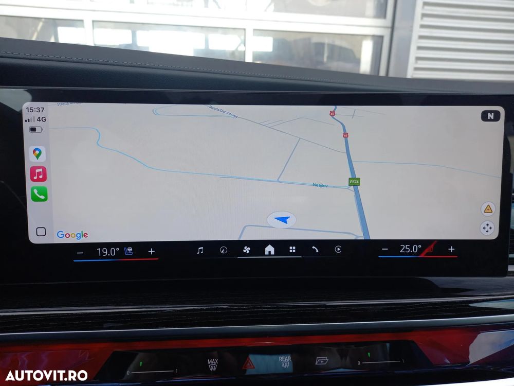 BMW Seria 7 740d xDrive MHEV - 26