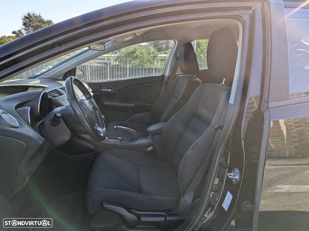 Honda Civic 1.4 i-VTEC Sport - 4