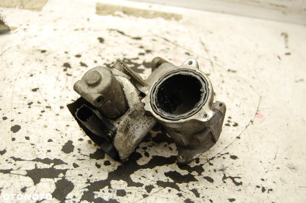 ZAWÓR EGR 03G129637A VW PASSAT B6 2.0 TDI 1.9 TDI AUDI SEAT SKODA 03G121502 - 1