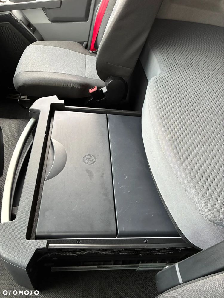 Renault T480 Sleeper Cab - 10