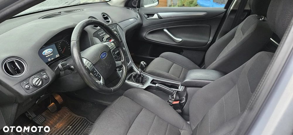 Ford Mondeo 2.0 TDCi Silver X Plus - 6