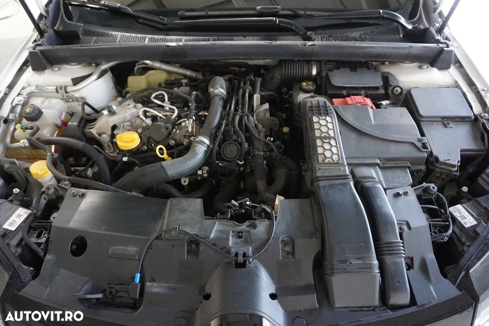 Renault Megane TCE 140 Equilibre - 23