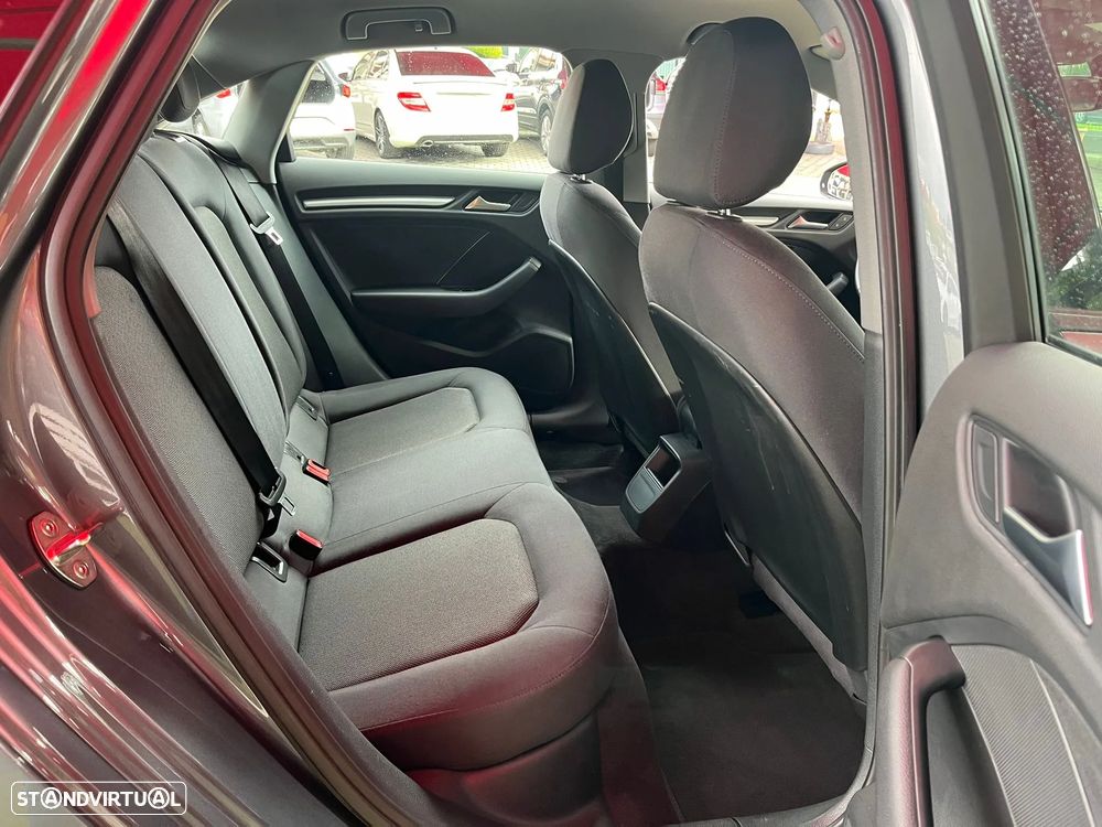 Audi A3 Limousine 1.6 TDI - 14