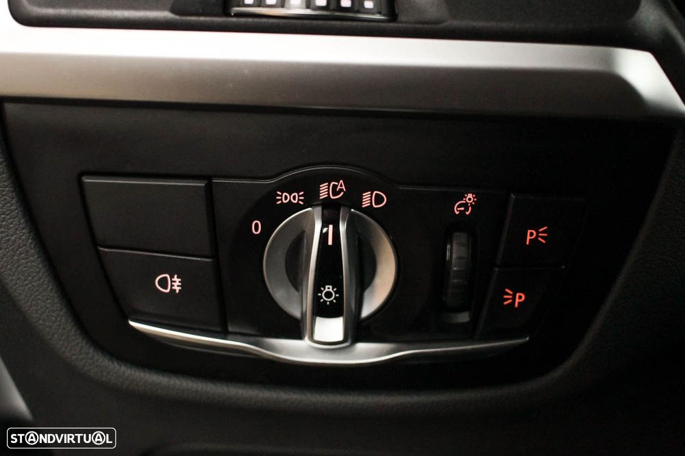 BMW iX3 M Sport Impressive - 12