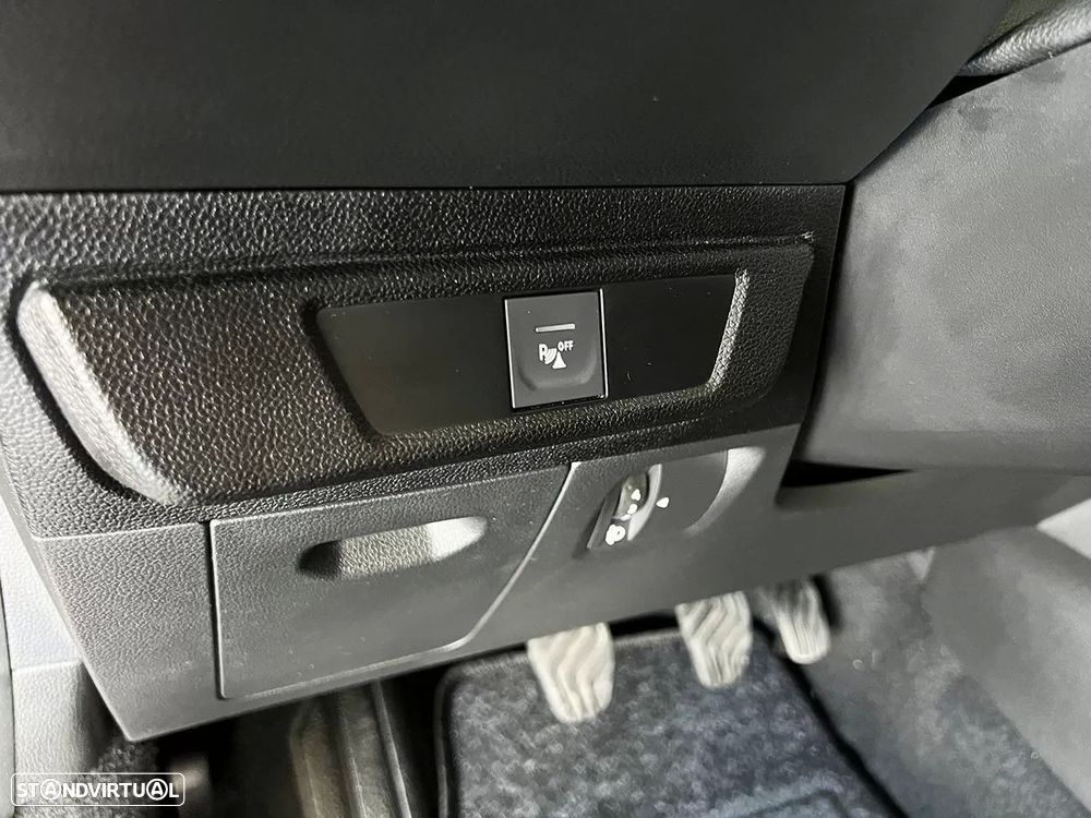 Dacia Sandero 1.0 SCe Essential - 19