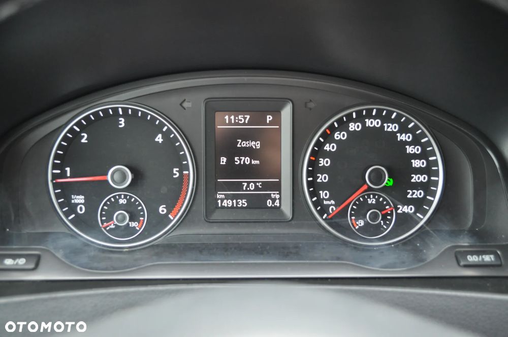 Volkswagen Caravelle - 26