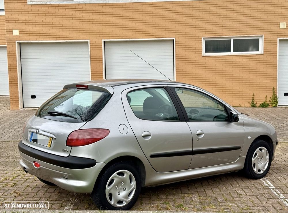 Peugeot 206 1.1 XT - 6