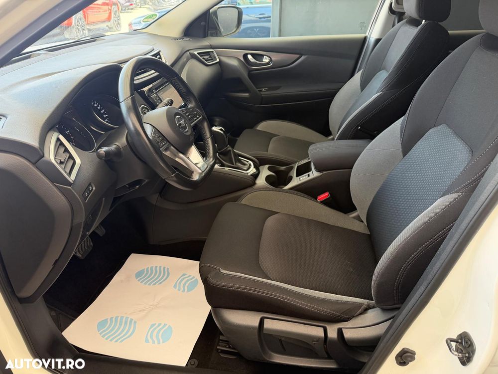 Nissan Qashqai 1.6 DCI Xtronic N-Connecta - 10