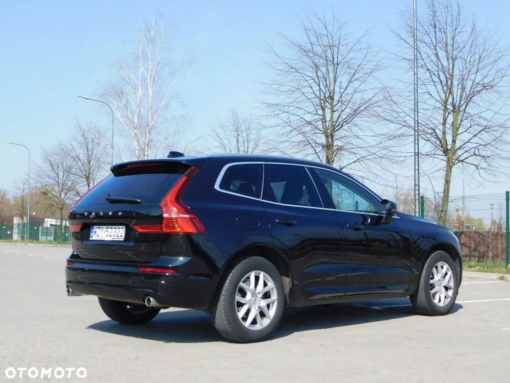 Volvo XC 60 D3 Momentum Pro - 4