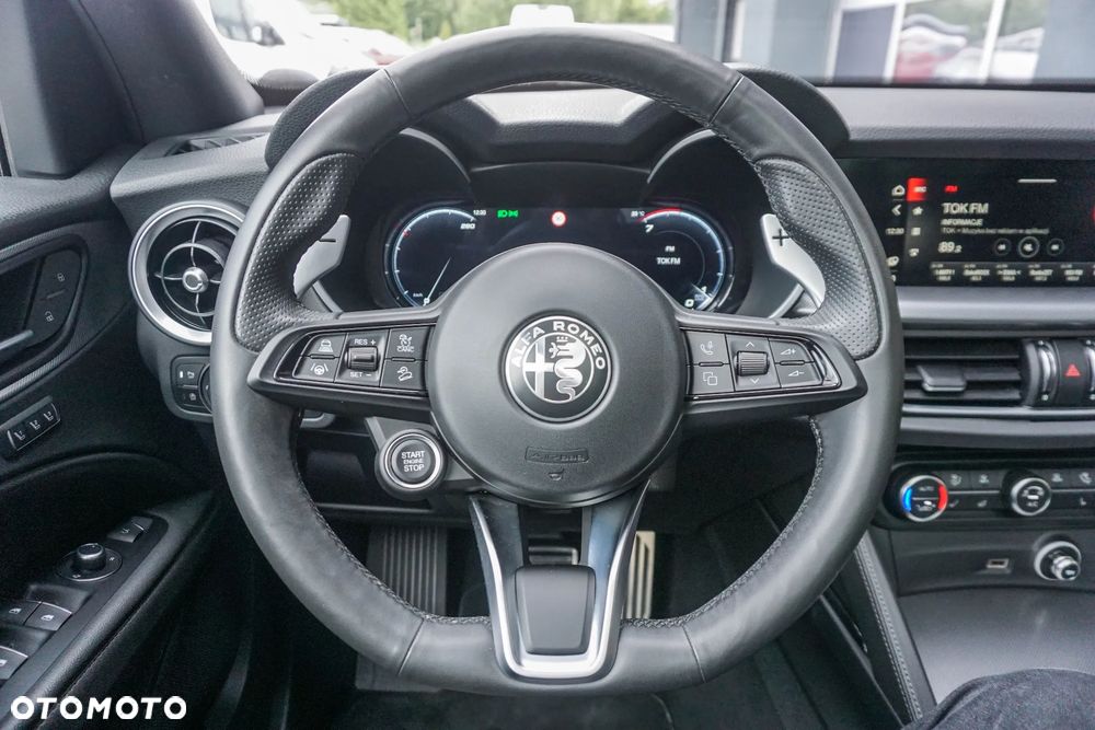 Alfa Romeo Stelvio 2.0 Turbo Veloce Q4 - 11