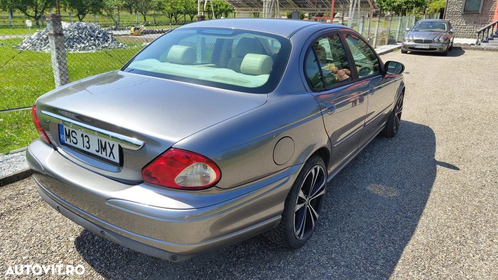 Jaguar X-Type 2.2 - 2