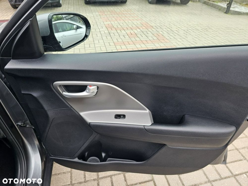 Kia Niro - 36