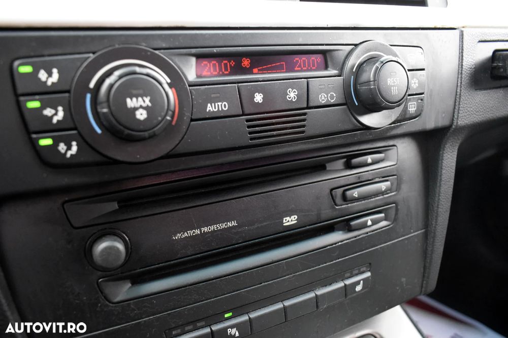 BMW Seria 3 320d - 15