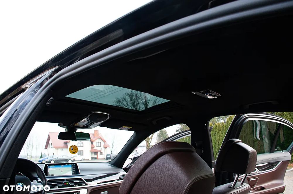 BMW Seria 7 730d xDrive sport - 28