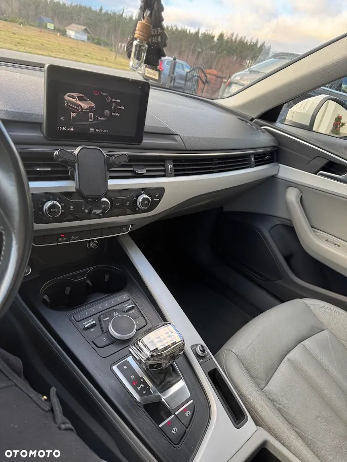 Audi A4 2.0 TDI S tronic - 14