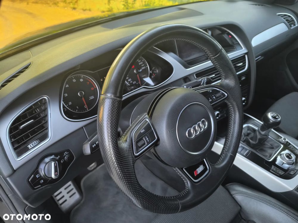 Audi A4 Avant 1.8 TFSI S line Sportpaket - 16